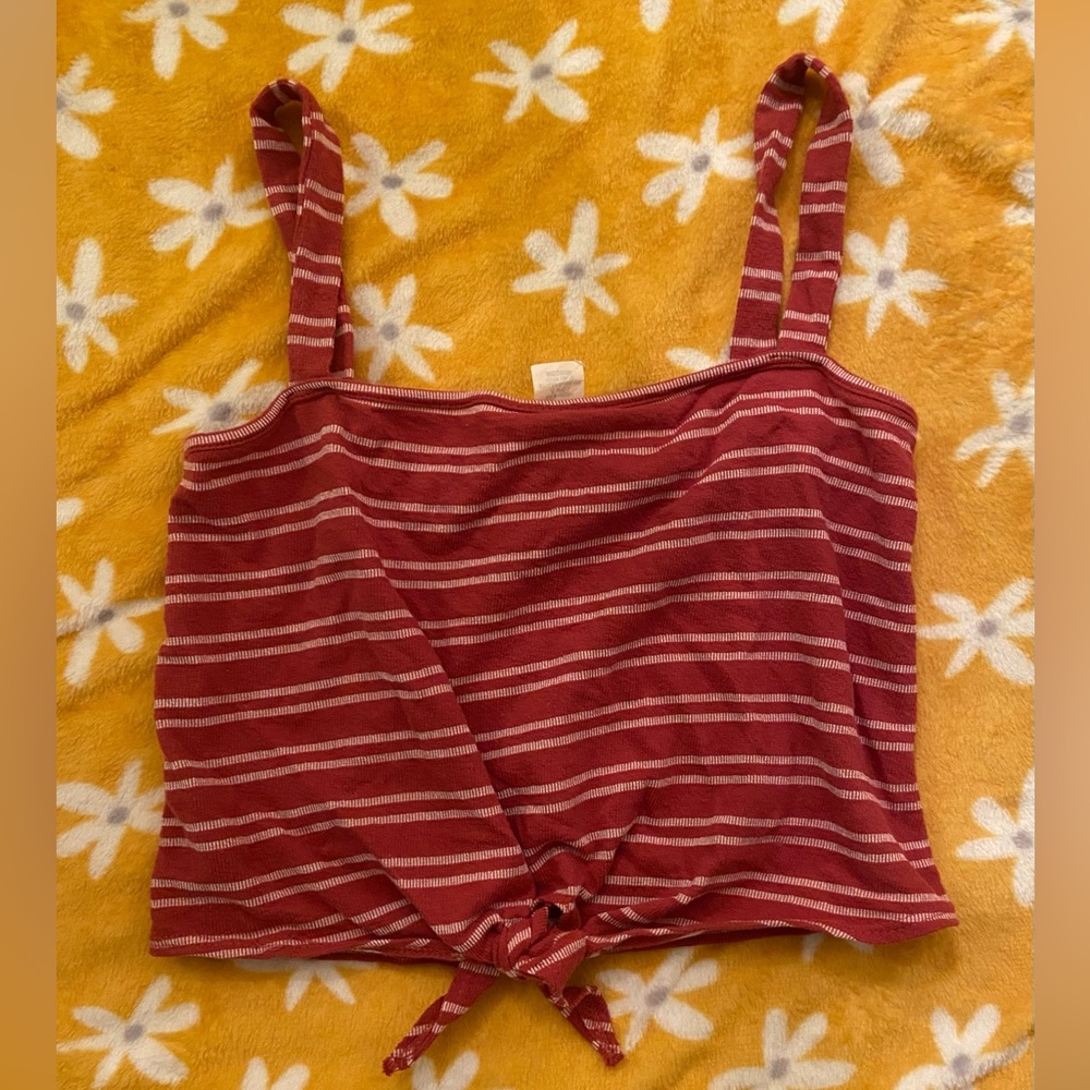 Red front tie crop tank top